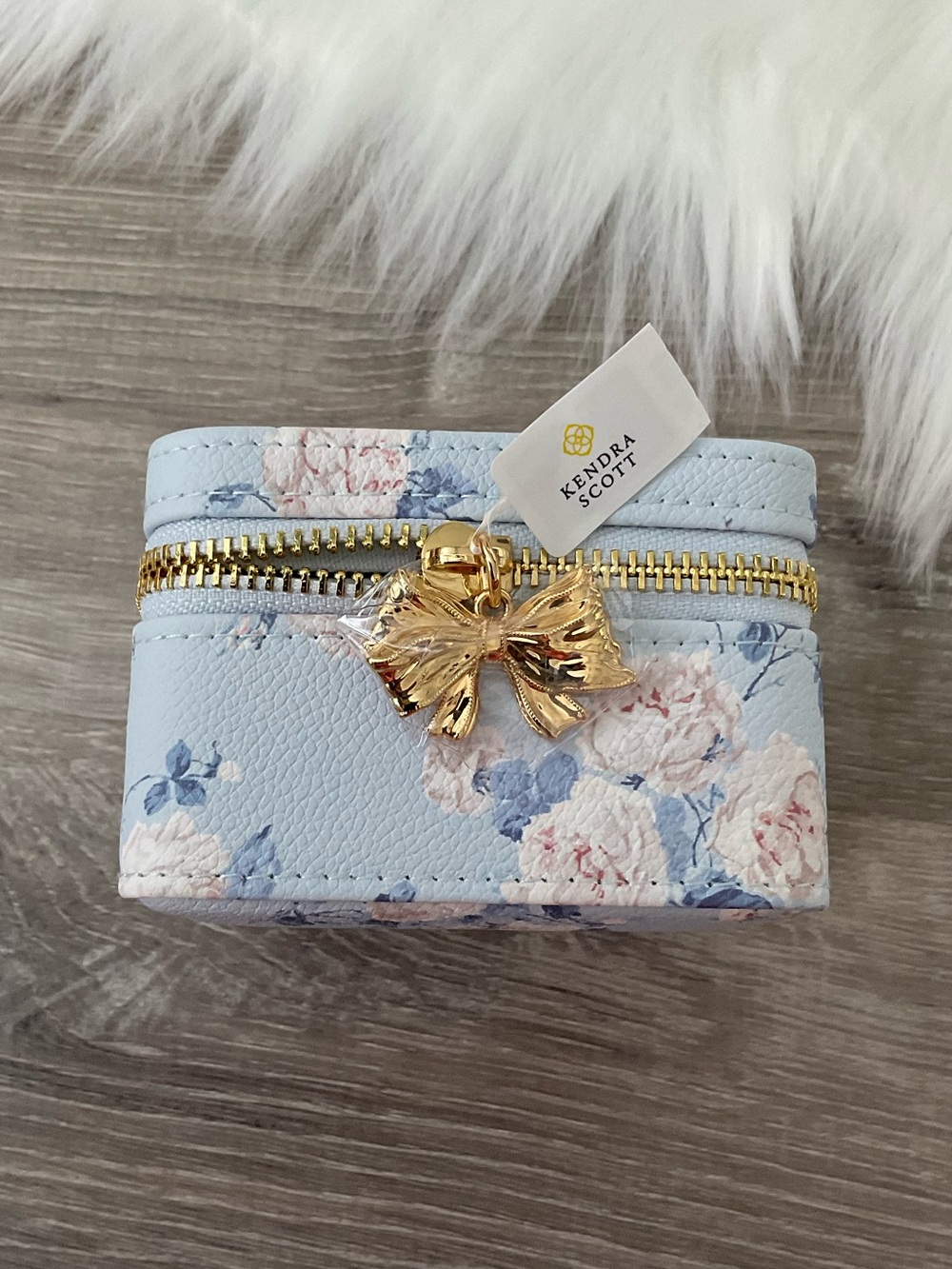 💙🩵 Kendra Scott x LoveShackFancy Blue Small Zip Jewelry Case - Picture 2 of 8